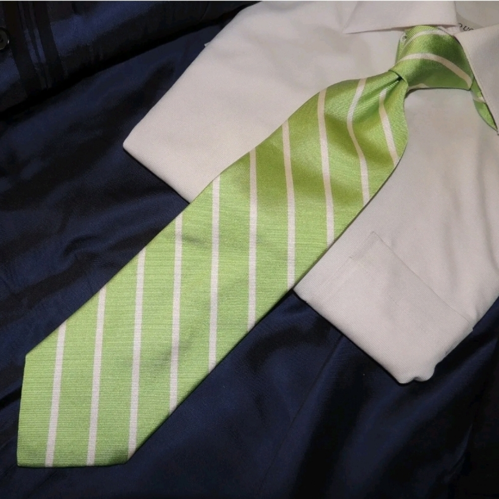 J. Crew men's necktie green and white stripes 100% silk